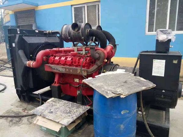 康巴什关于柴油发电机组水箱污垢的产生与清理