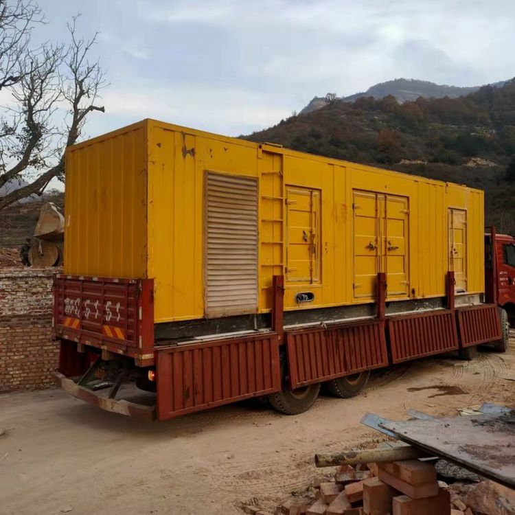 康巴什200kW 发电机组在带电阻性负载时，输出功率会受到哪些因素的影响？