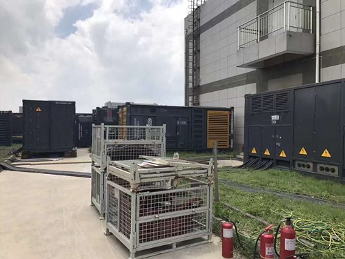 康巴什除了定期检查，还有哪些方法可以及时发现接触式转速表探头的磨损？