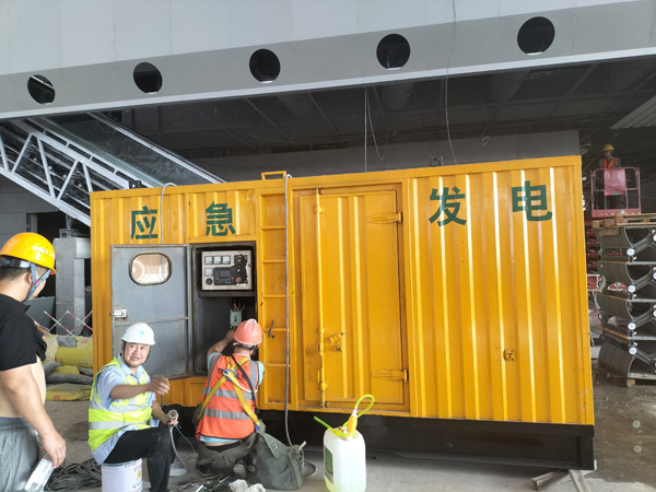 康巴什怎样判断空气滤清器是否需要更换？